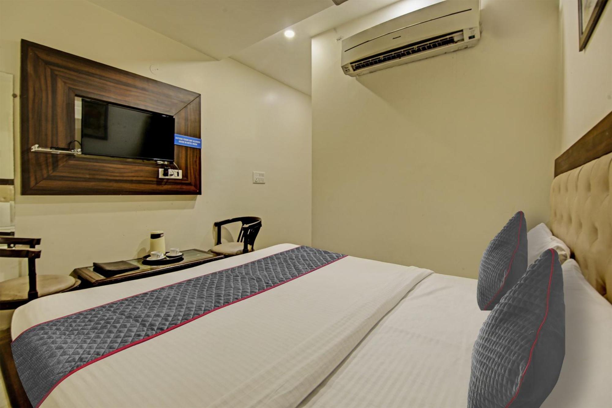 Townhouse Grand Inn Ghaziabad Exterior photo