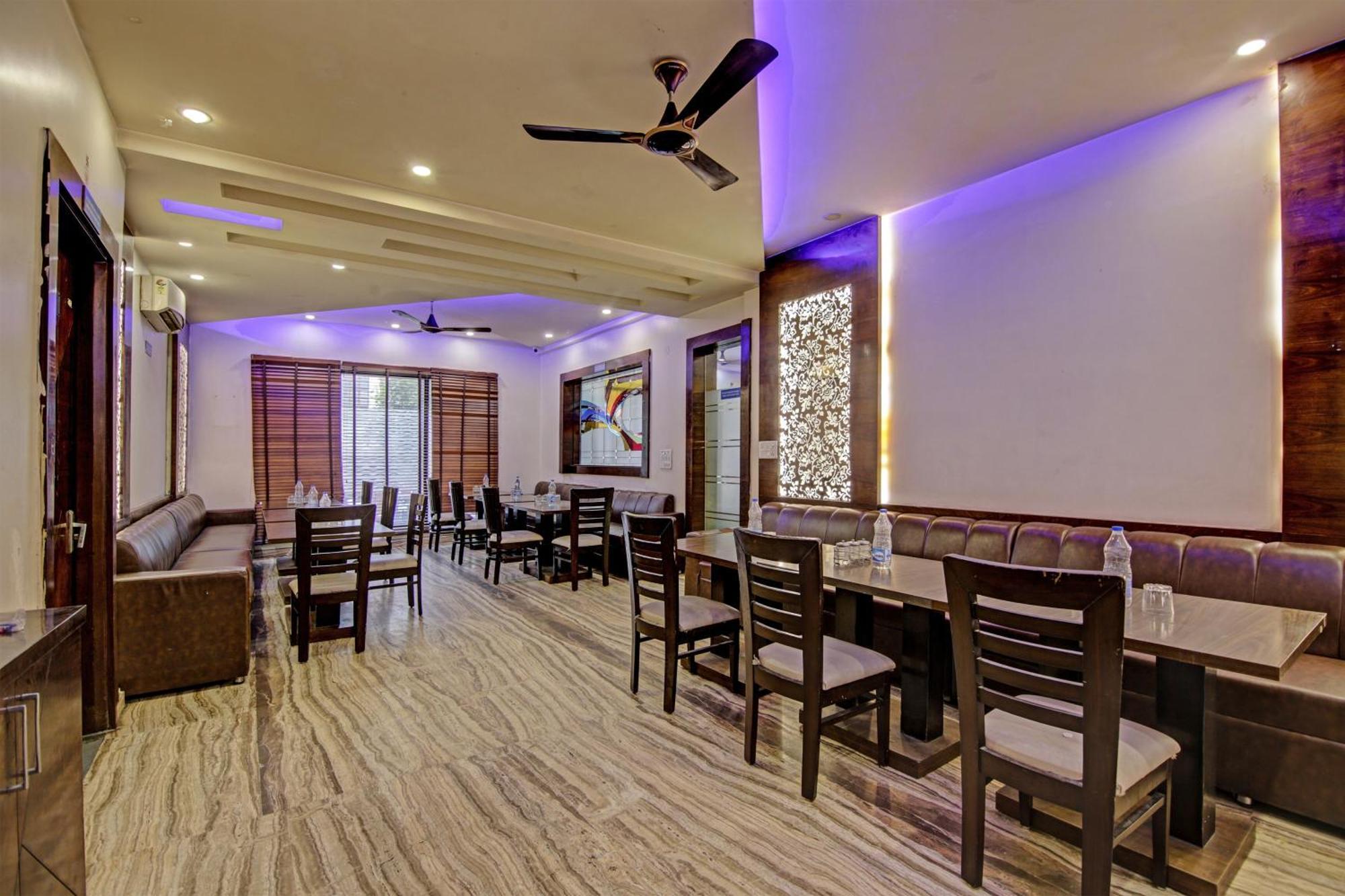 Townhouse Grand Inn Ghaziabad Exterior photo