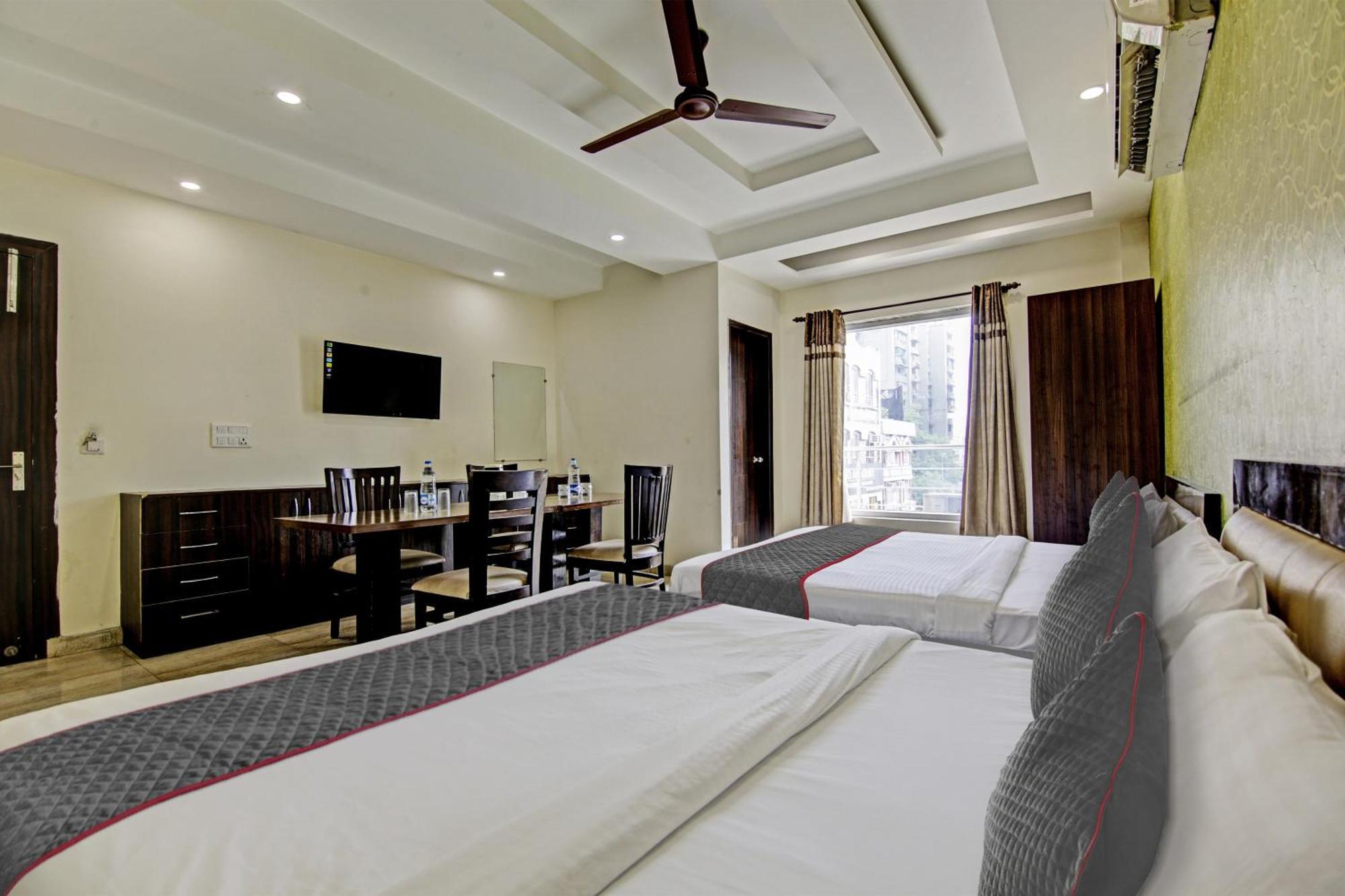 Townhouse Grand Inn Ghaziabad Exterior photo
